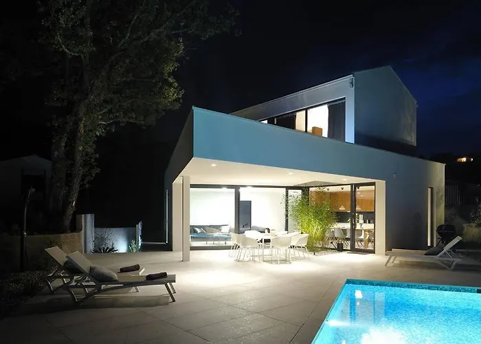 ヴィラ 5*modern Seaview With Private Pool *